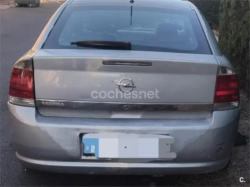 Usado Opel Vectra Elegance 100 CV (73 kW) 2008 Gris / plata Berlina