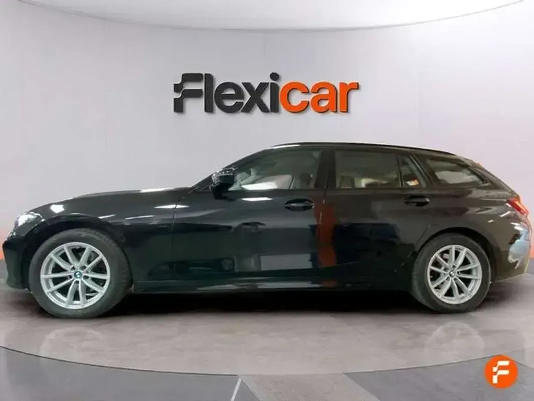 Usado BMW 320 190 CV (139 kW) 2023 Negro Familiar