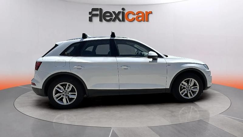 Begagnad Audi Q5 Design 151 HK (111 kW) 2018 Vit SUV
