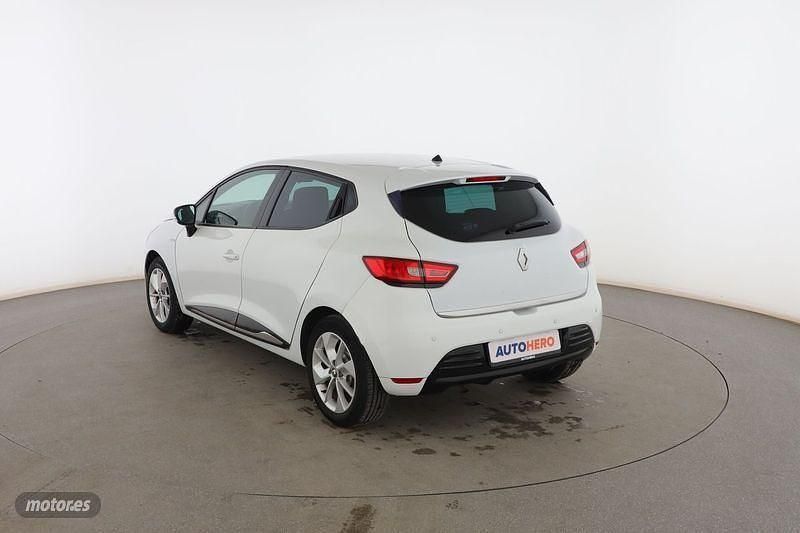 Usado Renault Clio IV LIMITED 90 CV (66 kW) 2018 Blanco Berlina