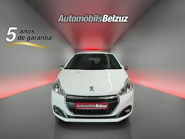 Usado Peugeot 208 Allure 83 CV (61 kW) 2018 Blanco Utilitario