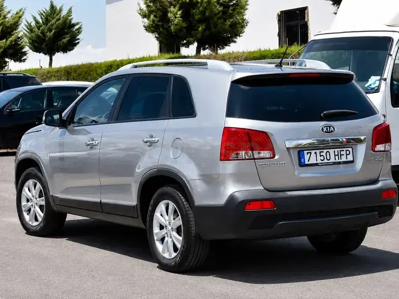 Usado Kia Sorento 150 CV (110 kW) 2011 Gris / plata SUV