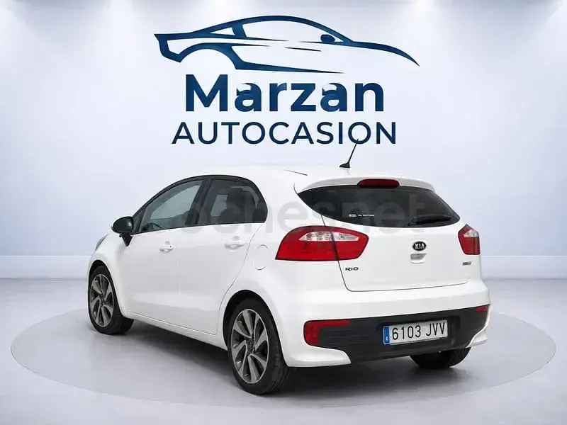 Usado Kia Rio 84 CV (61 kW) 2016 Blanco Utilitario