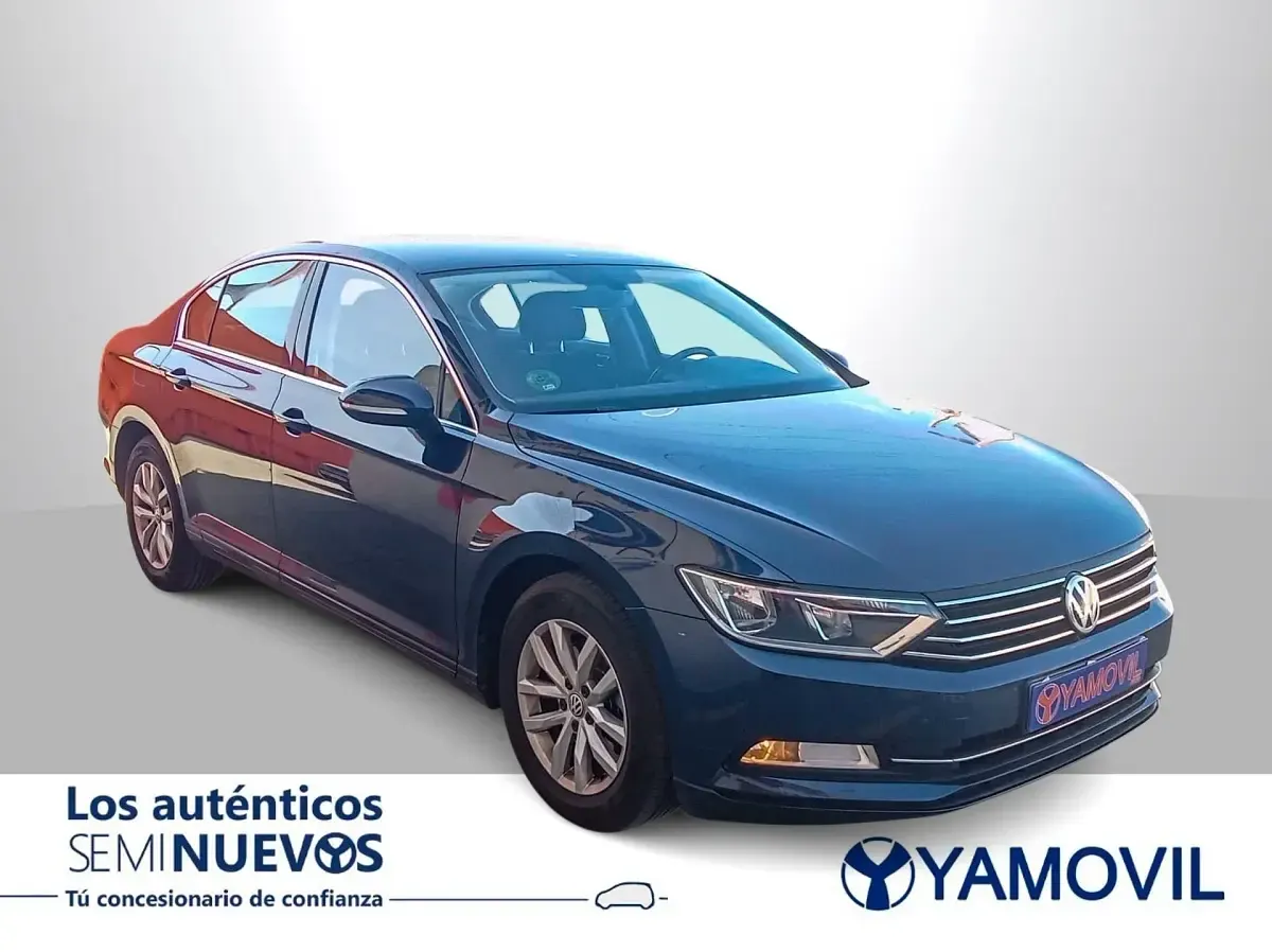 Usado VW Passat Advance 150 CV (110 kW) 2017 Azul Berlina