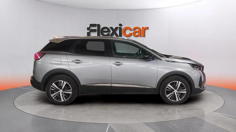 Usado Peugeot 3008 Allure 131 CV (96 kW) 2024 Gris SUV