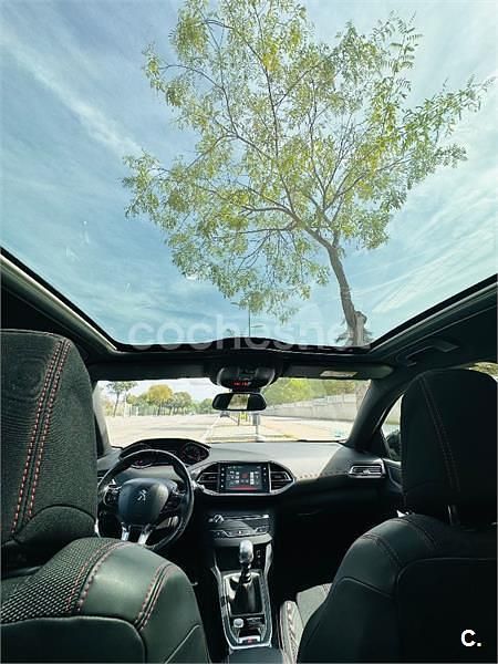 Usado Peugeot 308 SW GT-line 130 CV (95 kW) 2017 Gris / plata Familiar