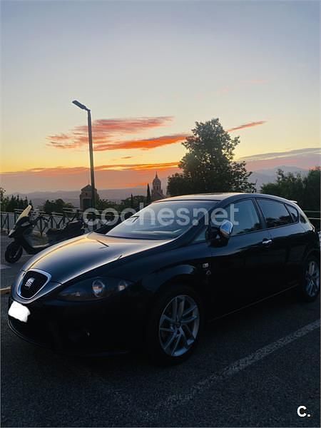 Usado Seat Leon FR 170 CV (125 kW) 2007 Negro Berlina