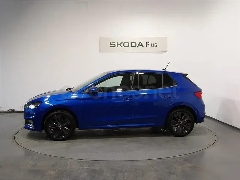 Usado Skoda Fabia 115 CV (84 kW) 2025 Azul Utilitario