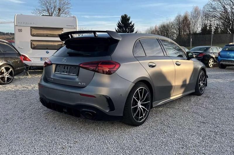 Usado Mercedes A35 AMG AMG Line Premium 306 CV (225 kW) 2023 Gris Utilitario