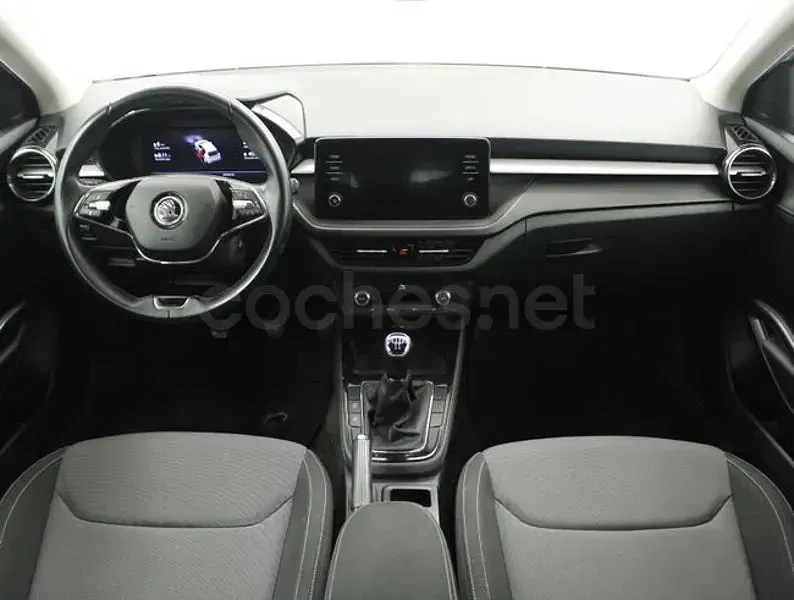 Usado Skoda Fabia Ambition 95 CV (69 kW) 2023 Blanco Utilitario