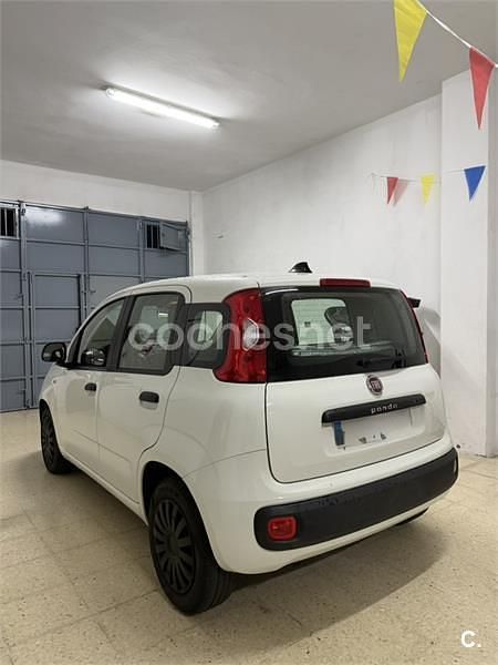 Usado Fiat Panda Easy 69 CV (50 kW) 2016 Blanco Utilitario