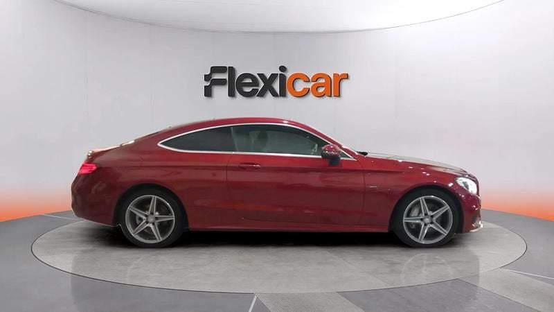 Usado Mercedes C220 170 CV (125 kW) 2016 Granate Coupe