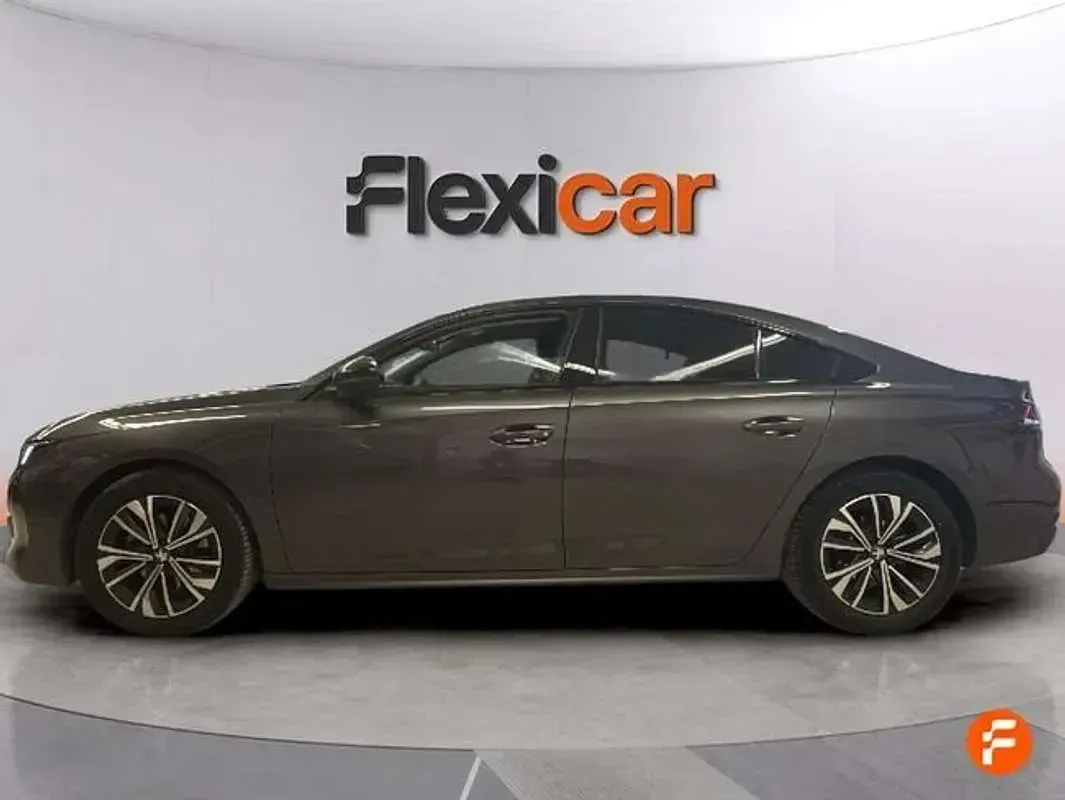 Usado Peugeot 508 Active 131 CV (96 kW) 2022 Gris Berlina