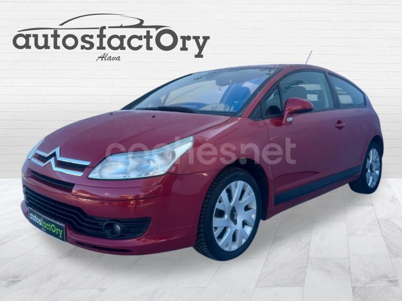 Granate Usado 2005 Citroën C4 Berlina | 3990 € - Imagen 1/4