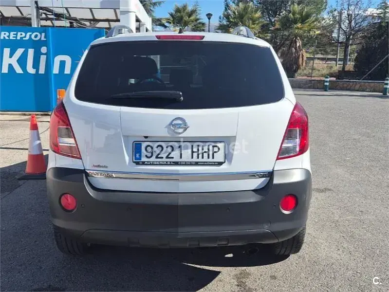 Usado Opel Antara Enjoy 163 CV (119 kW) 2011 Blanco SUV