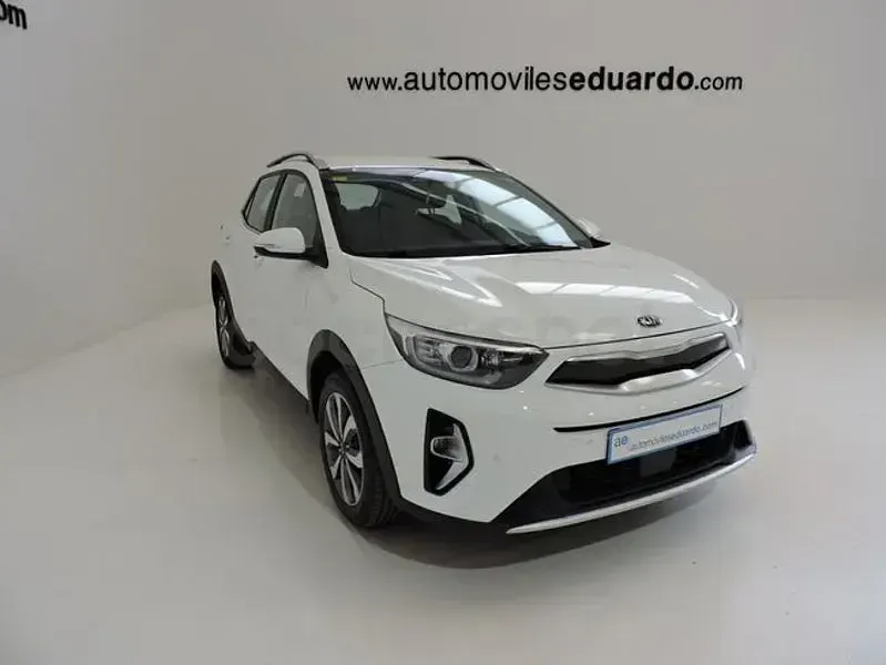 Usado Kia Stonic 100 CV (73 kW) 2020 Blanco SUV