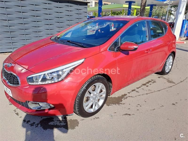 Granate Usado 2015 Kia Ceed GT Berlina | 6300 € (Buen precio) - Imagen 1/4