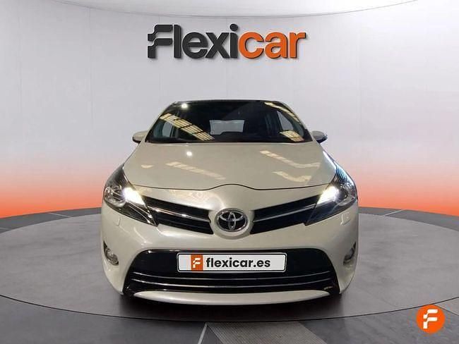 Usado Toyota Verso Advance 132 CV (97 kW) 2018 Blanco Monovolumen