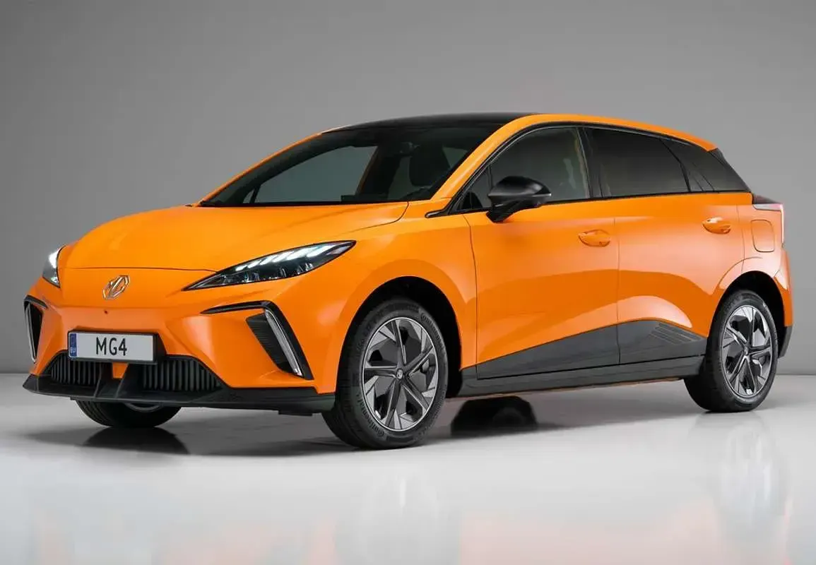 Usado MG MG4 EV Luxury 150 kW (204 CV) 2023 Blanco Utilitario