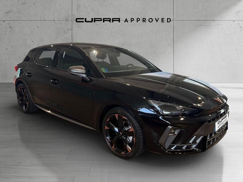Negro Usado 2025 Cupra Leon Utilitario | 30.900 € (Un poco caro) - Imagen 1/4