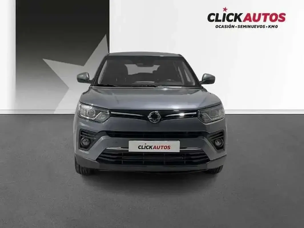 Usado SsangYong Tivoli 128 CV (94 kW) 2023 Gris SUV