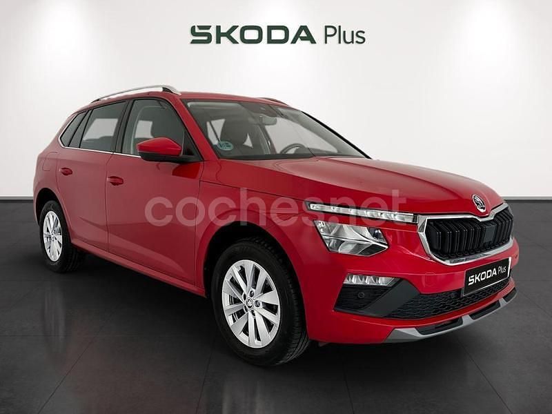 Rojo Usado 2024 Skoda Kamiq Selection SUV | 18.990 € (Precio justo) - Imagen 1/4