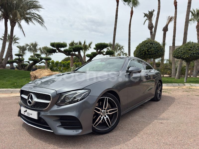 Gris / plata Usado 2018 Mercedes E220 Coupe | 31.990 € (Precio justo) - Imagen 1/4