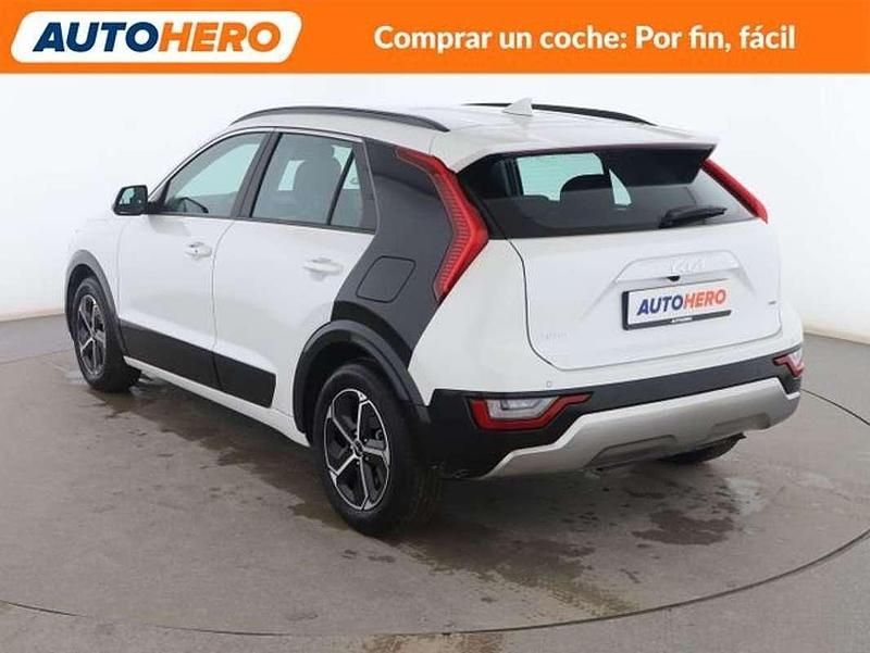 Usado Kia Niro 129 CV (94 kW) 2024 Blanco SUV