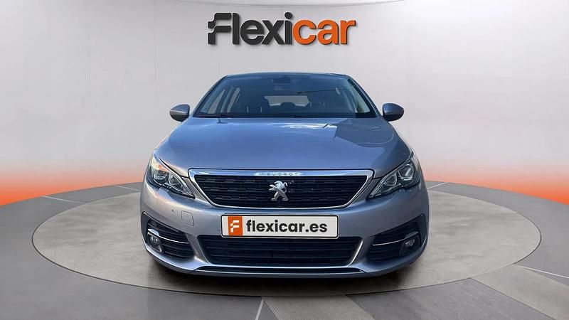 Usado Peugeot 308 Style 131 CV (96 kW) 2020 Gris Utilitario