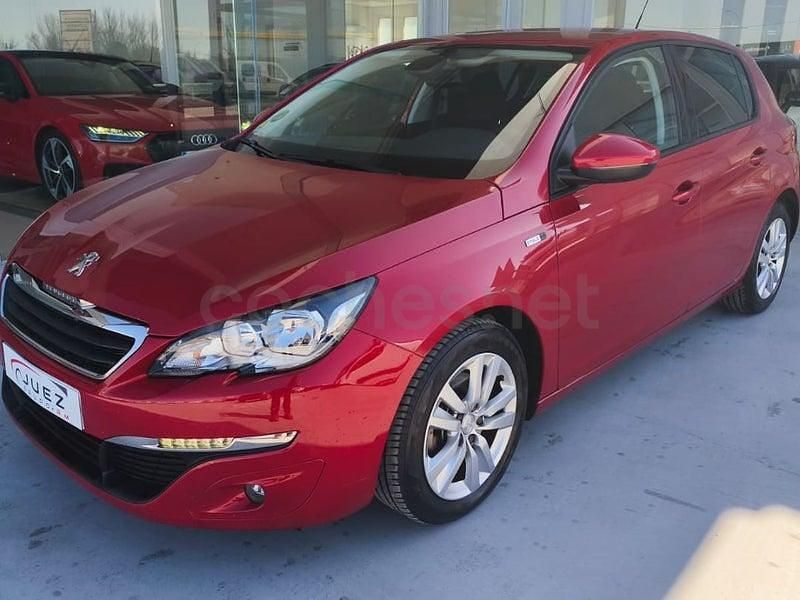 Usado Peugeot 308 Business-Line 130 CV (95 kW) 2017 Granate Berlina