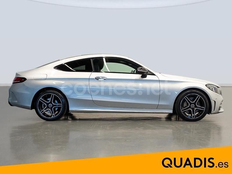 Usado Mercedes C300 258 CV (189 kW) 2019 Gris / plata Coupe