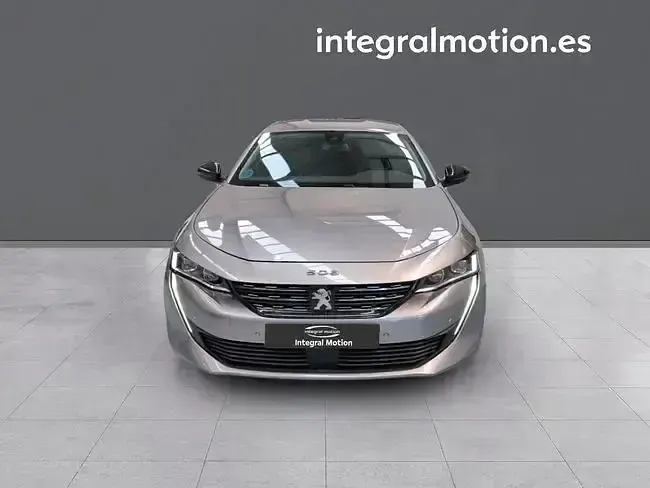 Usado Peugeot 508 Allure 130 CV (95 kW) 2022 Gris / plata Berlina