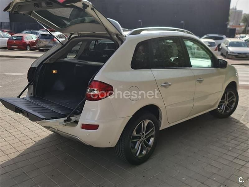 Usado Renault Koleos Bose Edition 150 CV (110 kW) 2012 Blanco SUV