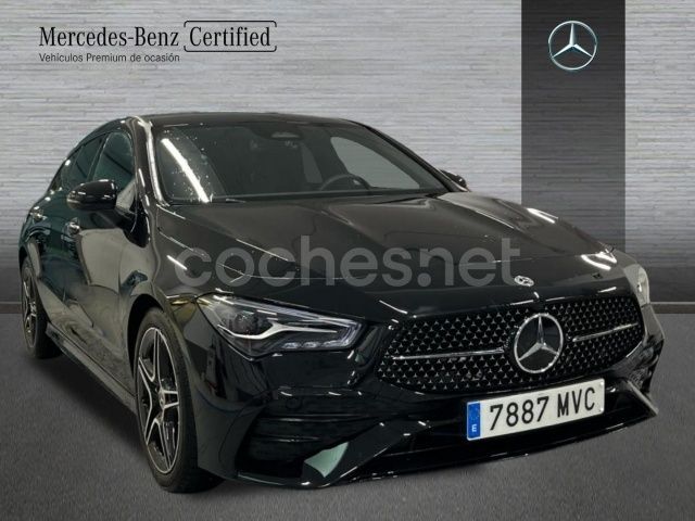 Usado Mercedes CLA200 Shooting Brake AMG line 150 CV (110 kW) 2024 Negro Familiar