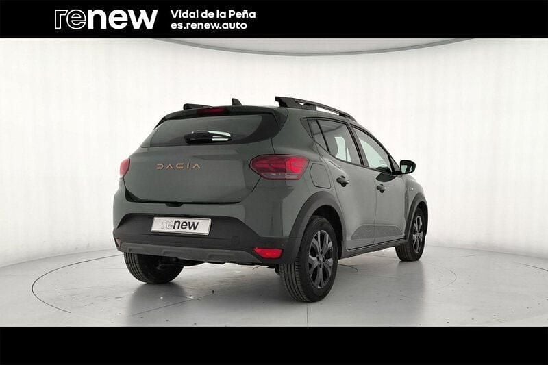 Usado Dacia Sandero Extreme 100 CV (73 kW) 2025 Verde Berlina