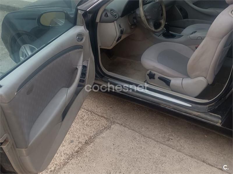 Usado Mercedes CLK270 Avantgarde 170 CV (125 kW) 2003 Negro Coupe