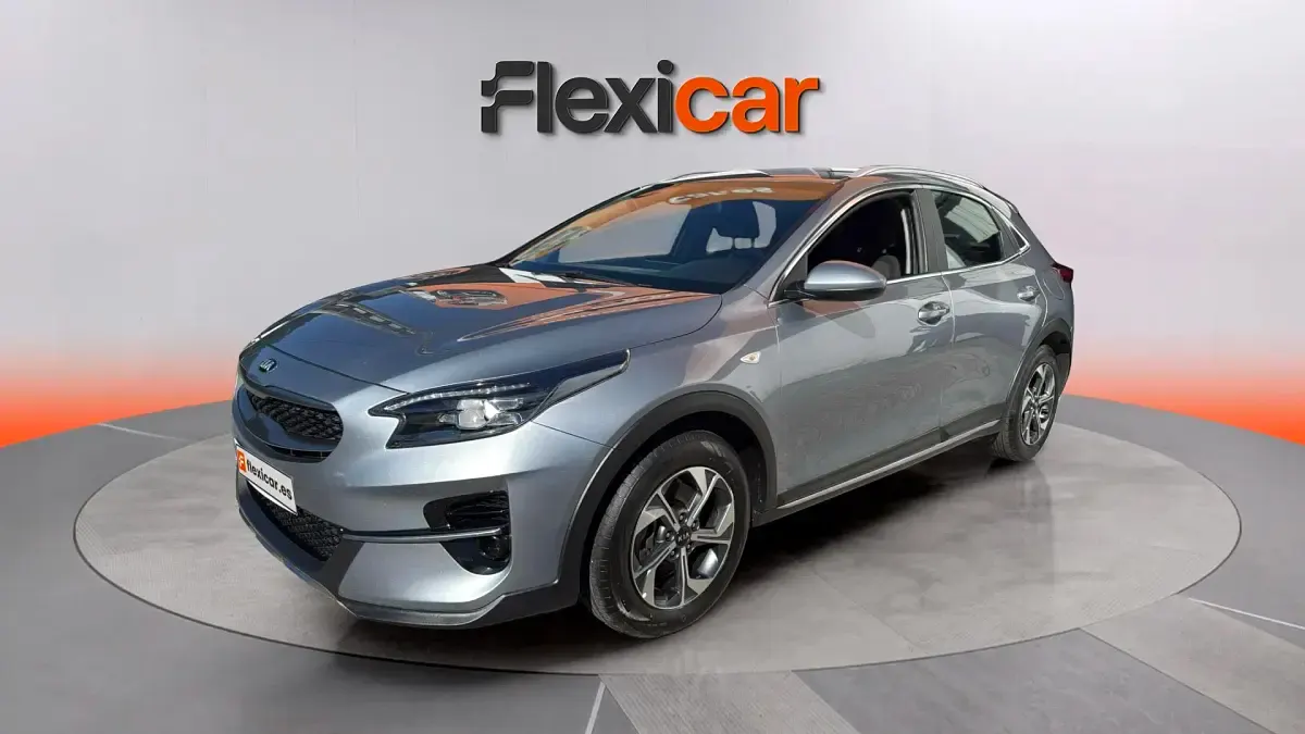 Usado Kia XCeed 160 CV (117 kW) 2022 Gris SUV