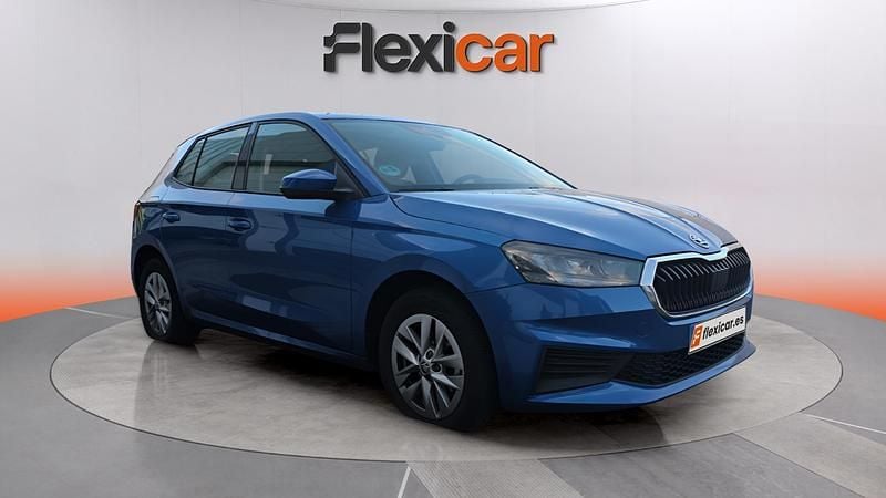 Usado Skoda Fabia Active 95 CV (69 kW) 2022 Azul Berlina