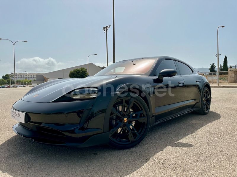 Usado Porsche Taycan Cross Turismo 300 kW (408 CV) 2023 Negro jet metalizado Berlina