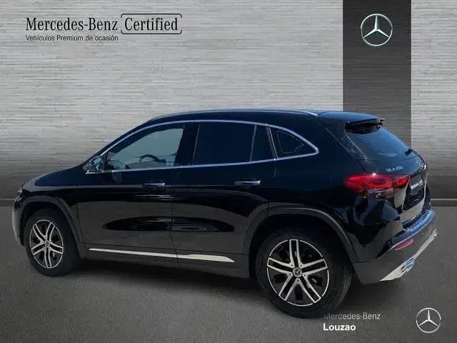 Usado Mercedes GLA200 Progressive 163 CV (119 kW) 2022 Negro noche SUV