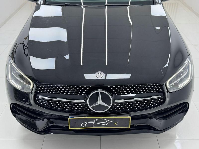 Usado Mercedes GLC220 194 CV (142 kW) 2019 Negro SUV