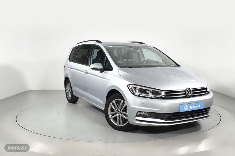 Plateado Usado 2025 VW Touran Life Monovolumen | 38.500 € (Caro) - Imagen 1/4