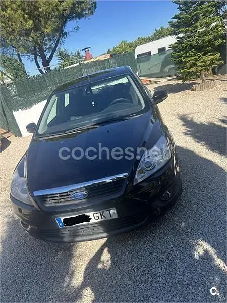 Usado Ford Focus Trend 136 CV (100 kW) 2009 Negro Berlina