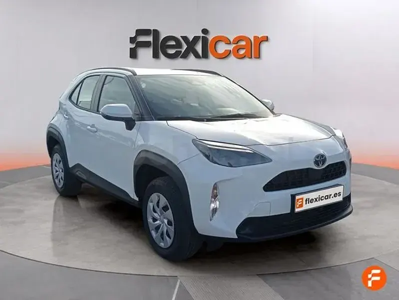 Nuevo Toyota Yaris Cross Active 130 CV (95 kW) 2026 Blanco SUV