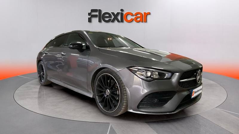 Usado Mercedes CLA200 Shooting Brake 163 CV (119 kW) 2020 Gris Familiar