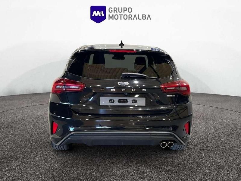 Usado Ford Focus ST-Line 155 CV (114 kW) 2023 Negro Utilitario