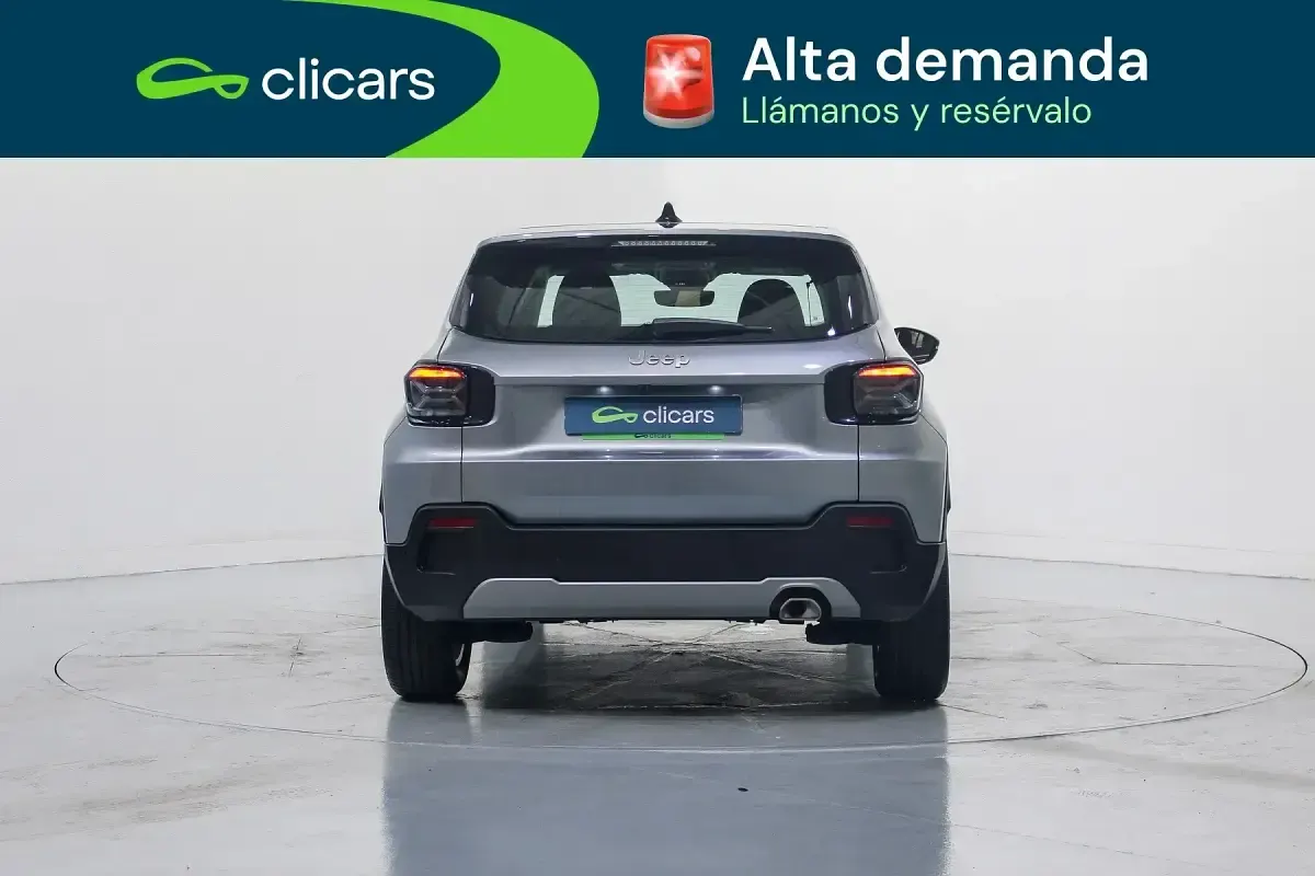 Usado Jeep Avenger Altitude 100 CV (73 kW) 2025 Gris SUV
