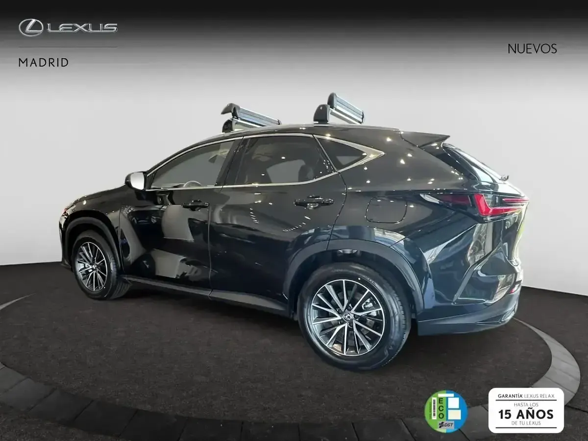 Nuevo Lexus NX450h+ 306 CV (225 kW) 2025 Verde SUV