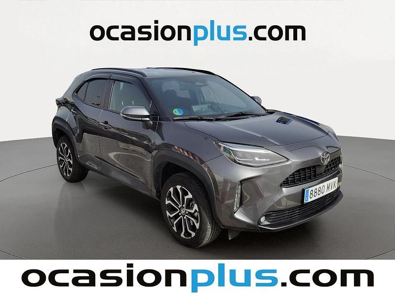 Usado Toyota Yaris Active 116 CV (85 kW) 2024 Gris Utilitario