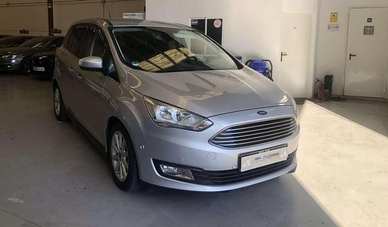 Usado Ford C-MAX Trend+ 120 CV (88 kW) 2016 Plateado Monovolumen